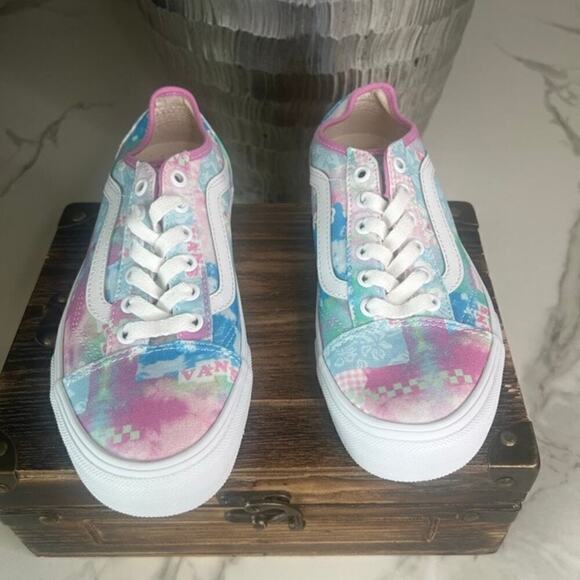 Vans Old Skool Tapered VR3 Sneakers in Light Pink - Picture 4 of 9